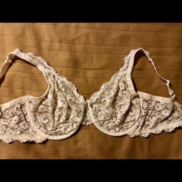 Beautiful lace bra by Smart & Sexy size 38DD - Picture 1 of 3